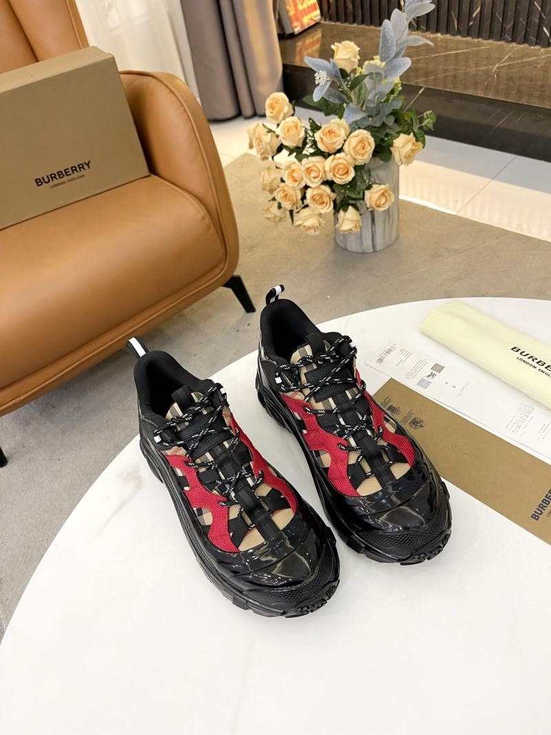 Burberry Low Shoes